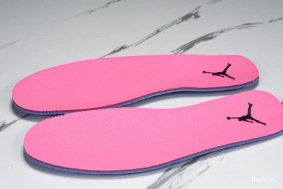 DH4121-600 JORDAN RETRO (W) PINK SHOCKING LOW 14 0919